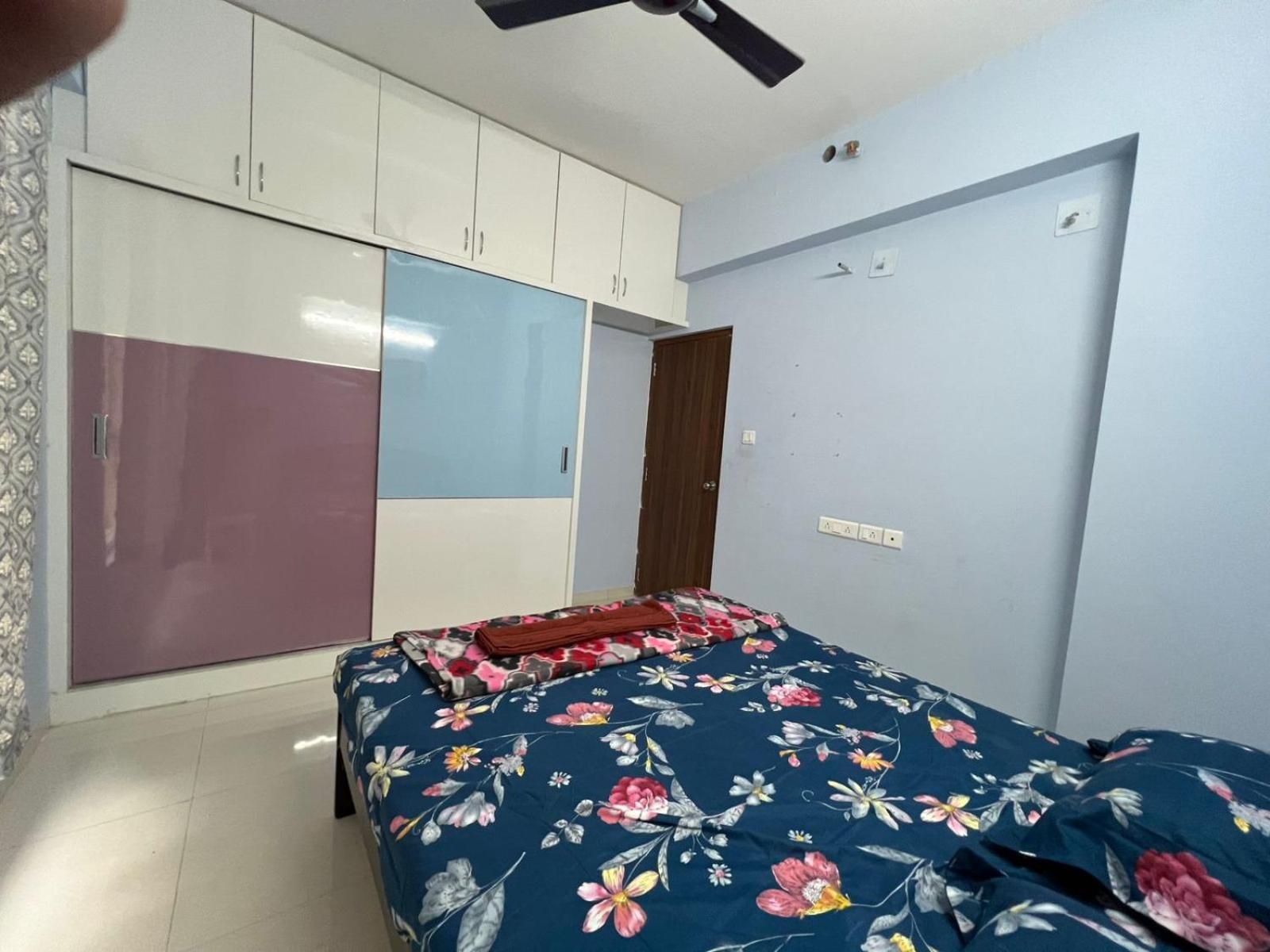 Service Apartment At Financial District Хайдарабад Экстерьер фото